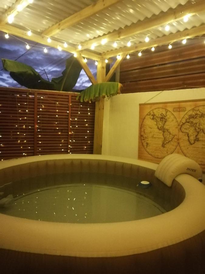 勒唐蓬La Kaz Hibiscus, Jacuzzi Prive别墅 外观 照片